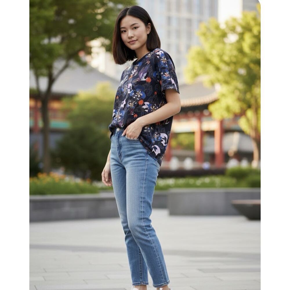 Adidas Originals Women’s M Forbidden City LNY Navy Crane Floral Tee